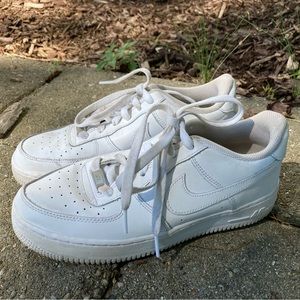 Nike AF1’s— W8.5